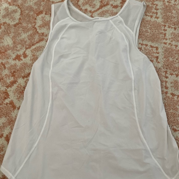 White lululemon workout top - Picture 1 of 2